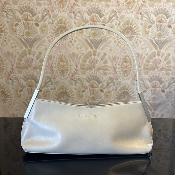 Kenneth Cole Handbags - Y2K Kenneth Cole New York Cream Leather Short Strap Shoulder Bag Vintage Preppy